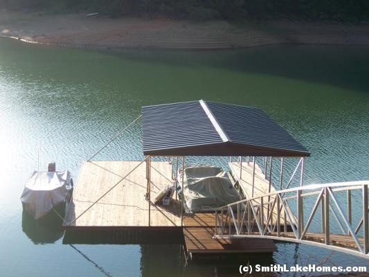 single_slip_boathouse